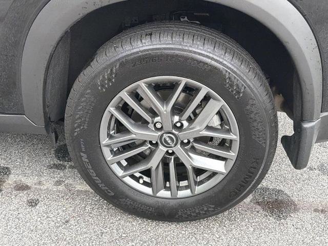 Certified 2025 Nissan Rogue S FWD image 29