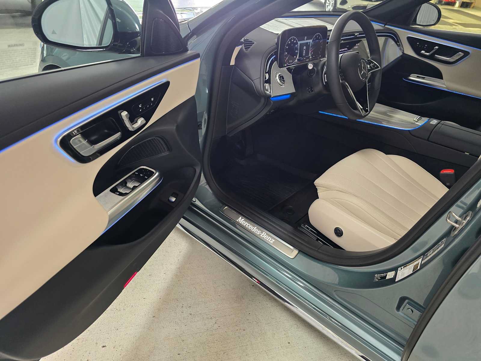 Used 2026 Mercedes-Benz E 350 4MATIC Sedan image 23