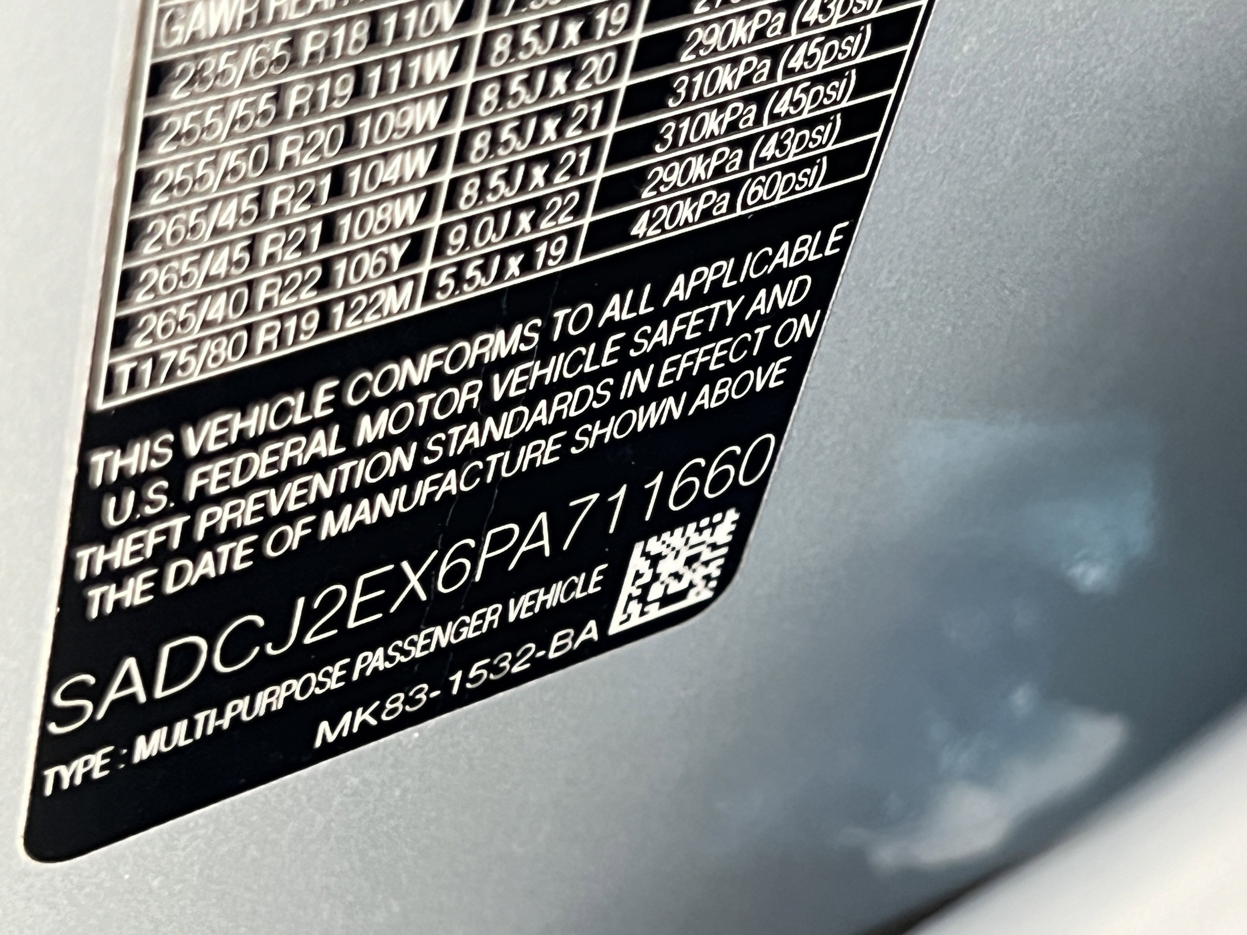 Used 2023 Jaguar F-PACE S image 33