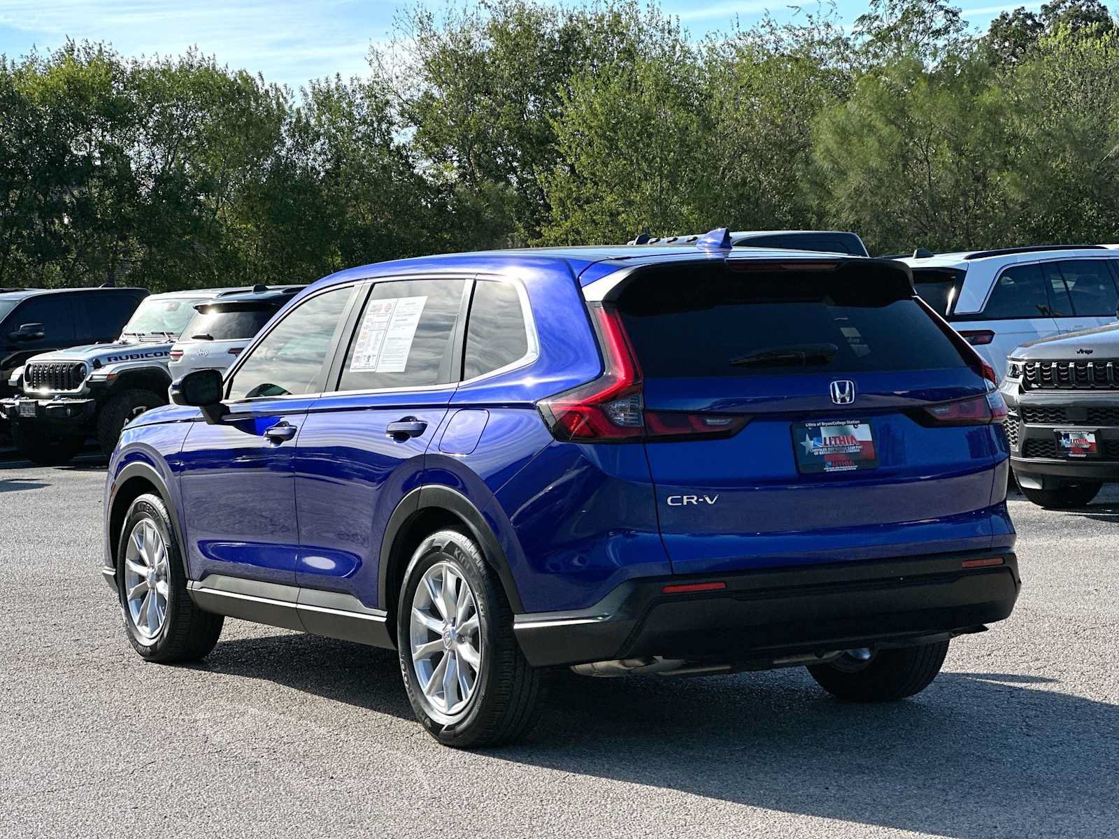 Used 2025 Honda CR-V EX image 13