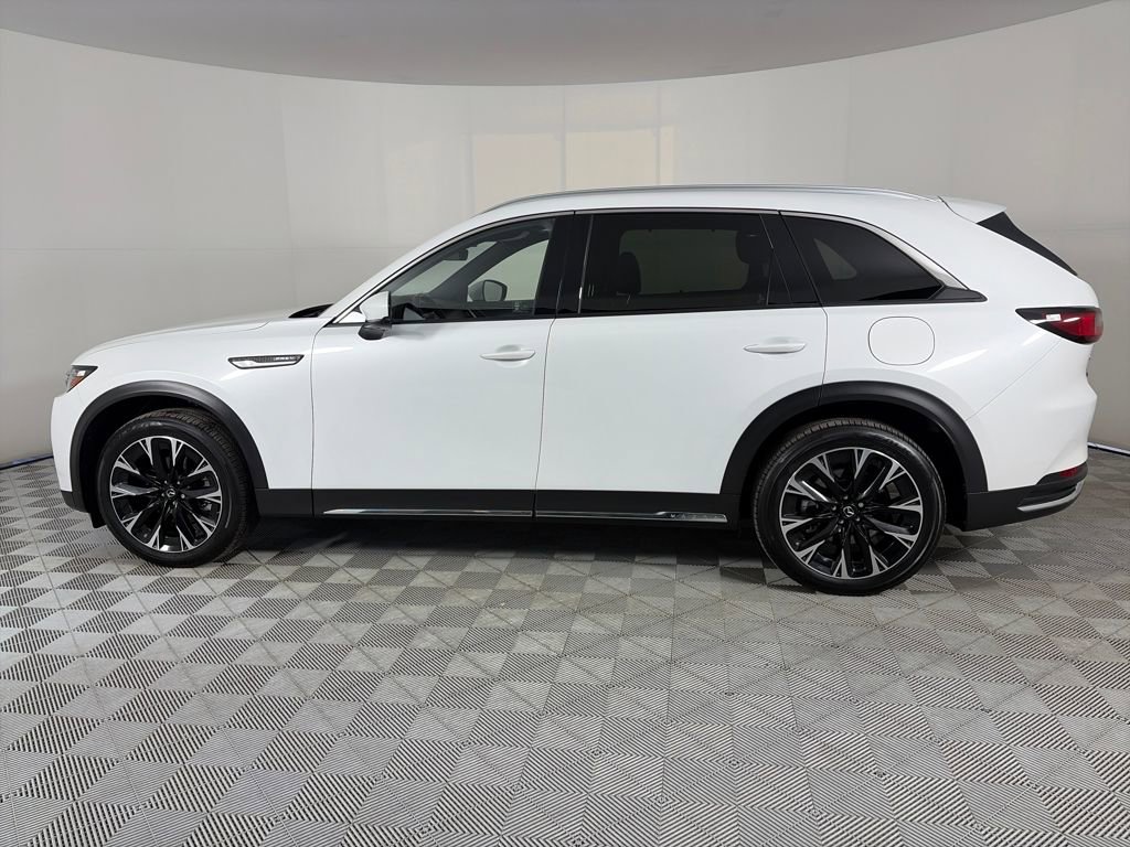 Used 2025 MAZDA CX-90 Plug-In Hybrid w/ Premium Plus image 4