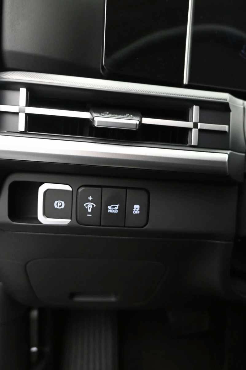 New 2027 Hyundai Santa Fe SE AWD/4WD image 21