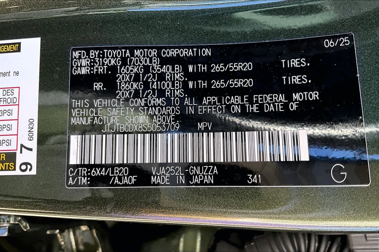 Used 2025 Lexus GX 550 w/ Accessory Package (2T) image 33