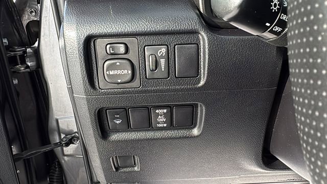 Used 2018 Toyota 4Runner TRD Off-Road Premium image 18