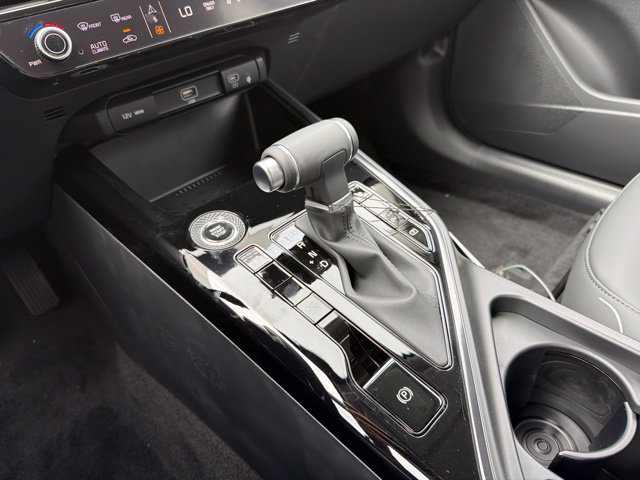 New 2026 Kia Niro EX FWD image 18