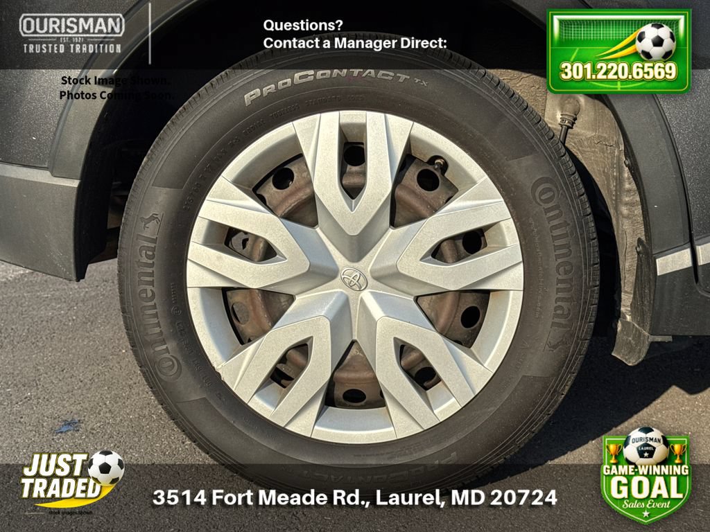 Used 2019 Toyota C-HR LE FWD image 5