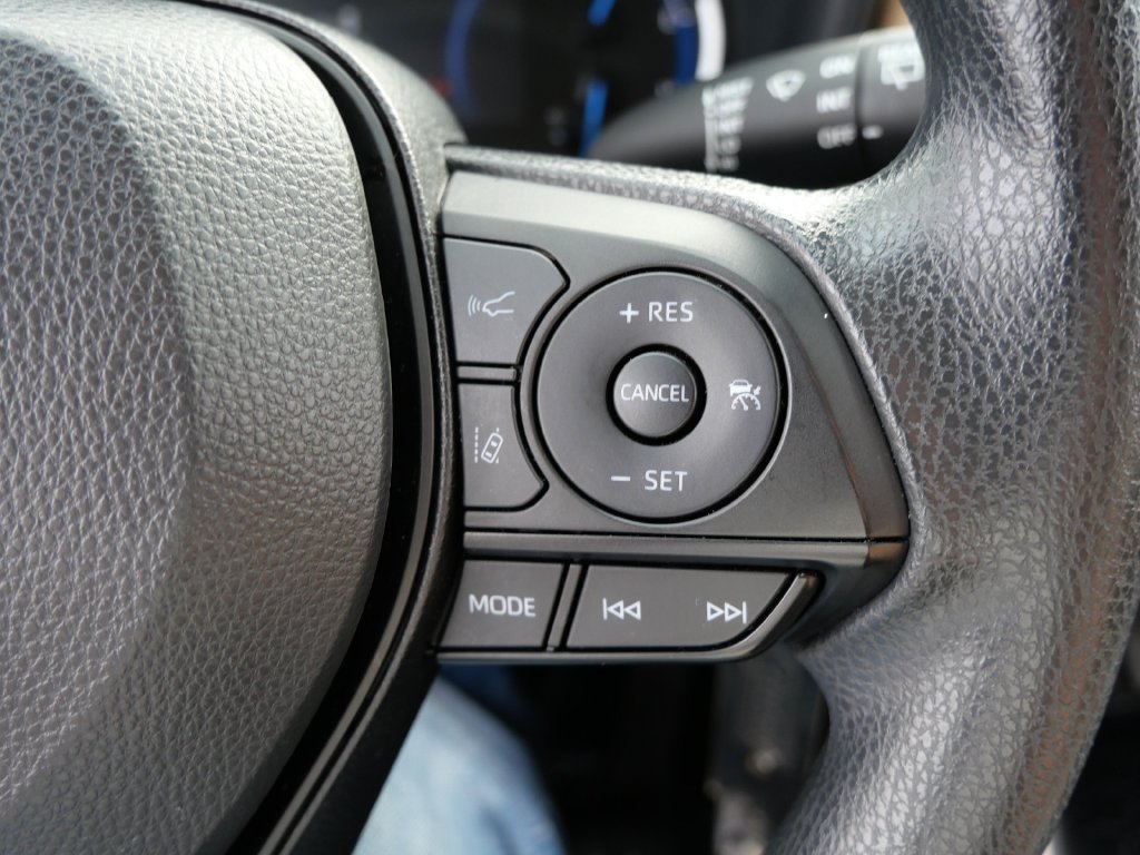 Certified 2025 Toyota RAV4 LE AWD/4WD image 25