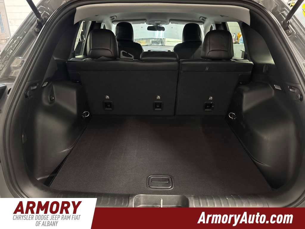 Used 2020 Jeep Cherokee Latitude Plus w/ Cold Weather Group image 26