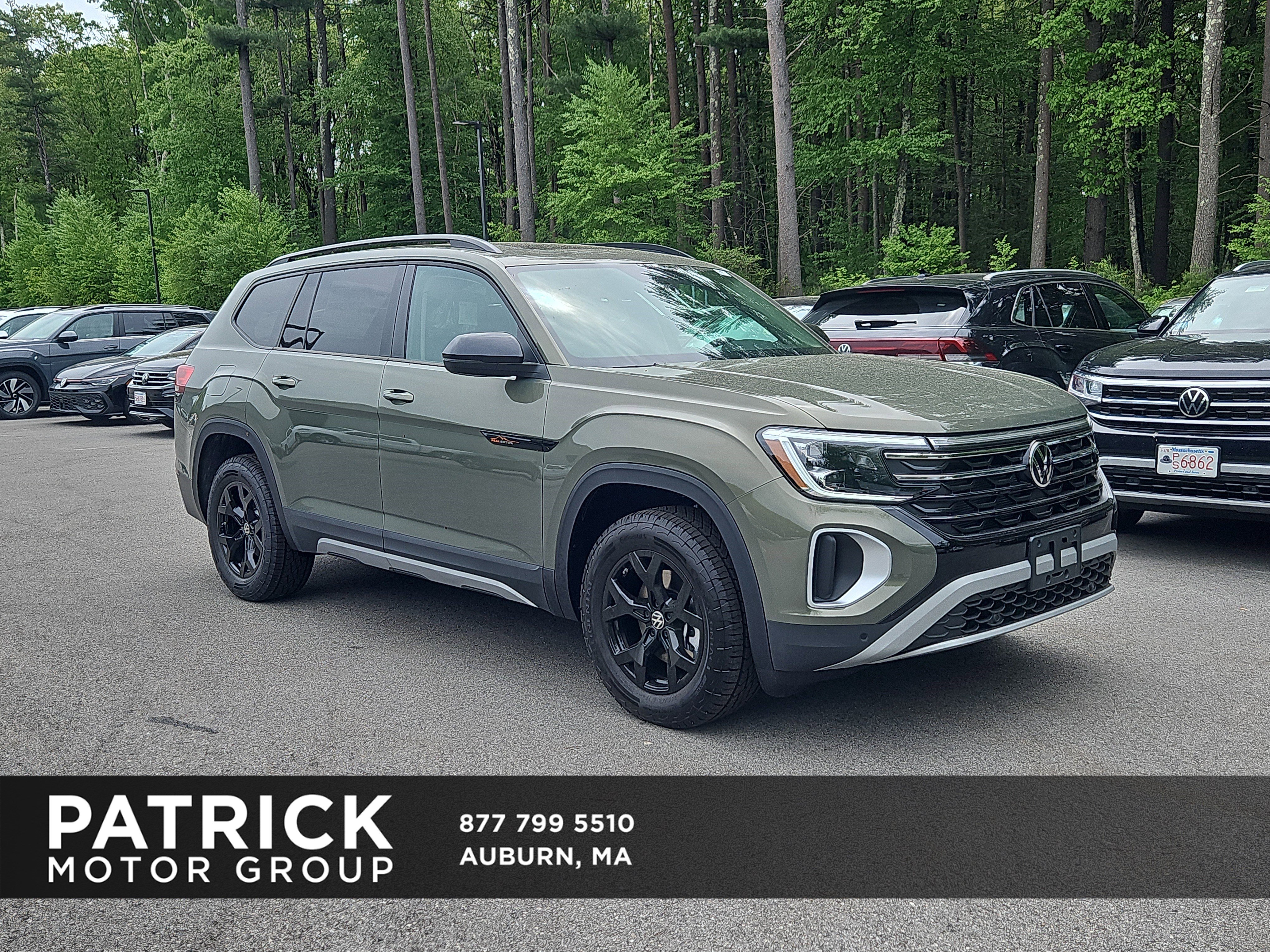 New 2026 Volkswagen Atlas Peak Edition AWD/4WD image 1