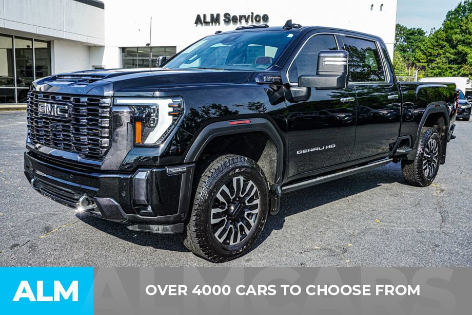Used 2024 GMC Sierra 3500 Denali Ultimate AWD/4WD image 2