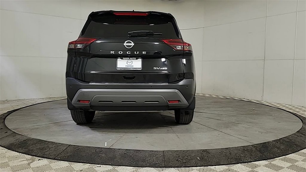 Used 2023 Nissan Rogue SV image 6