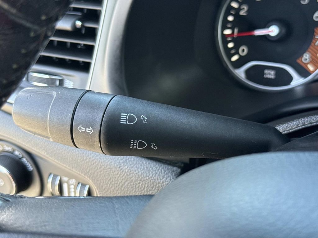 Used 2021 Jeep Renegade Limited AWD/4WD image 37