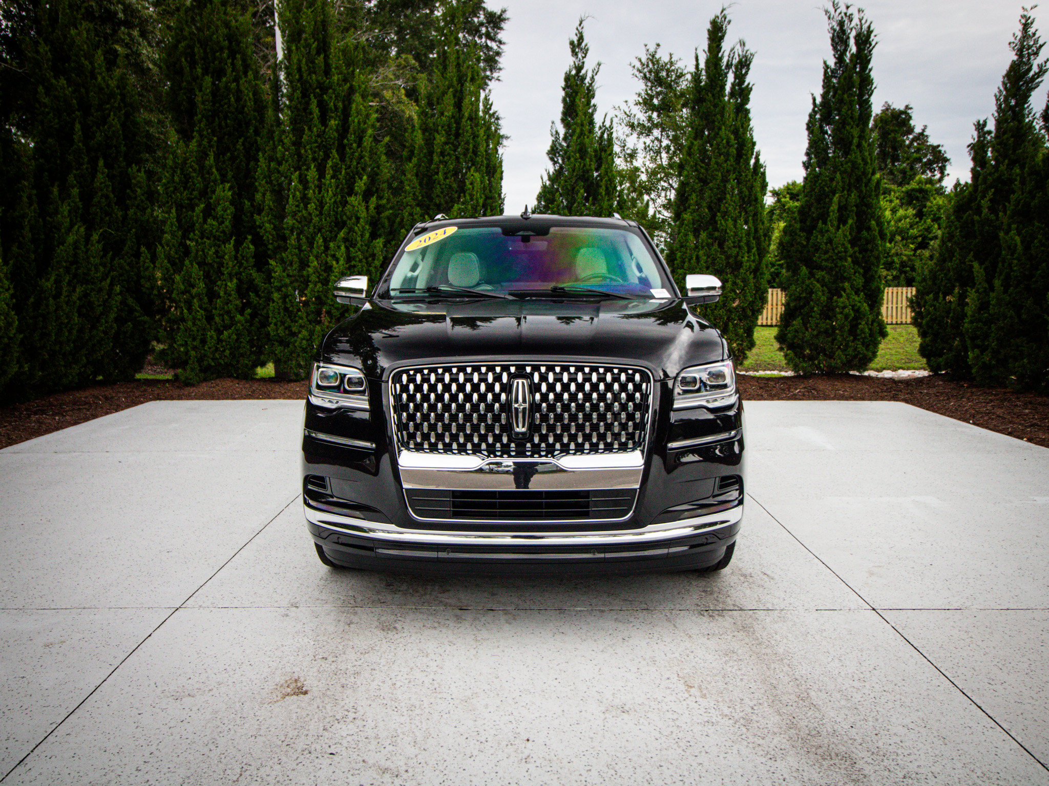 Used 2024 Lincoln Navigator L Black Label AWD/4WD image 3