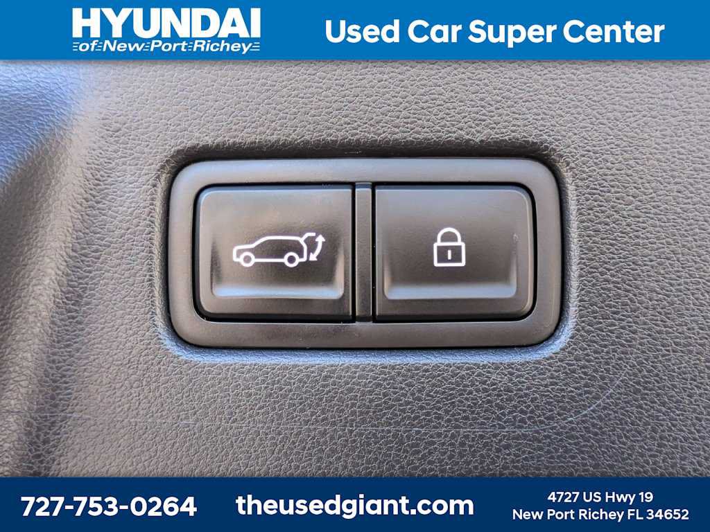 Used 2024 Hyundai Santa Fe Limited FWD image 13