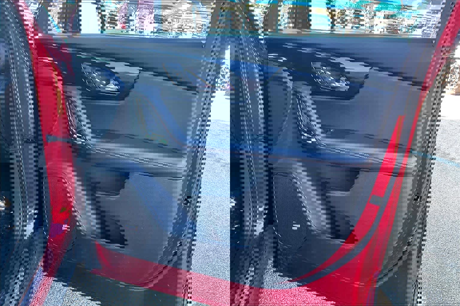 Used 2021 Chevrolet Blazer RS w/ Enhanced Convenience Package image 22