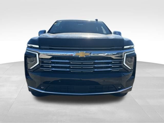 New 2026 Chevrolet Suburban Premier image 3