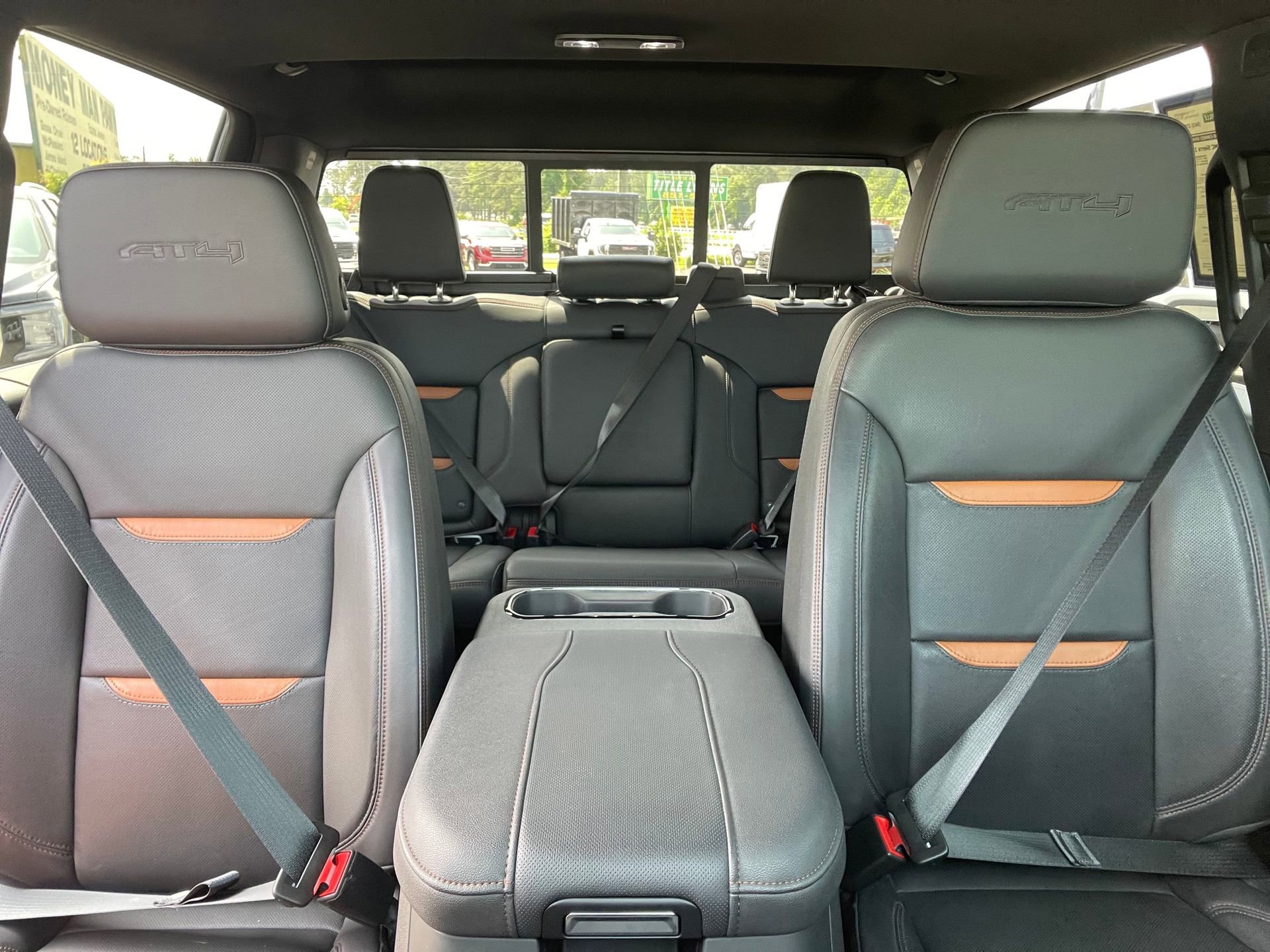 Used 2025 GMC Sierra 1500 AT4 w/ AT4 Premium Package AWD/4WD image 30