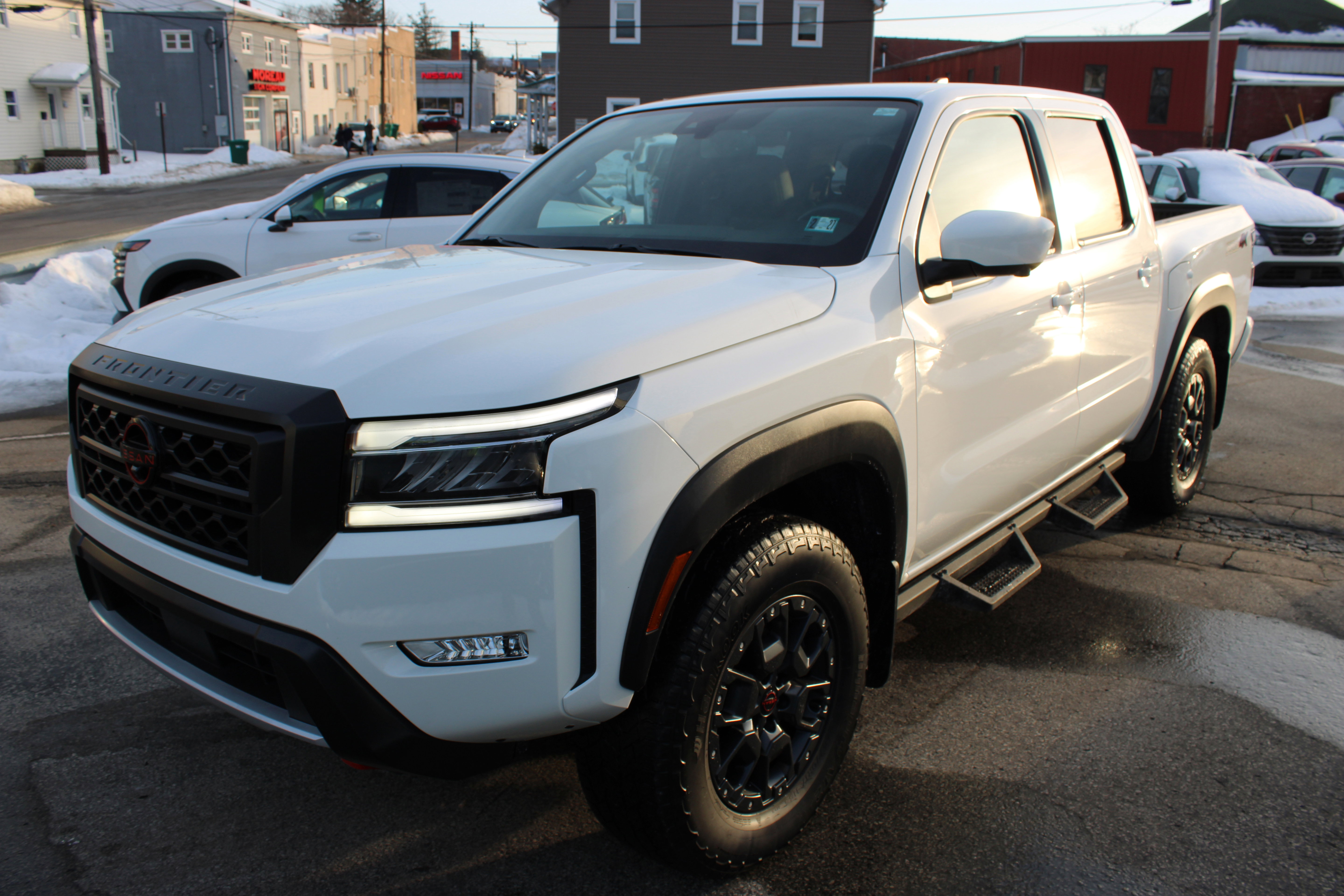 Certified 2022 Nissan Frontier PRO-4X w/ Pro-4X Premium Package