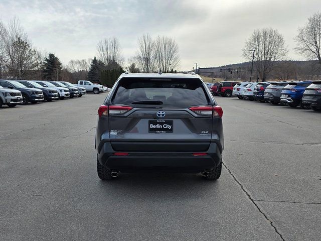Used 2023 Toyota RAV4 XLE image 7
