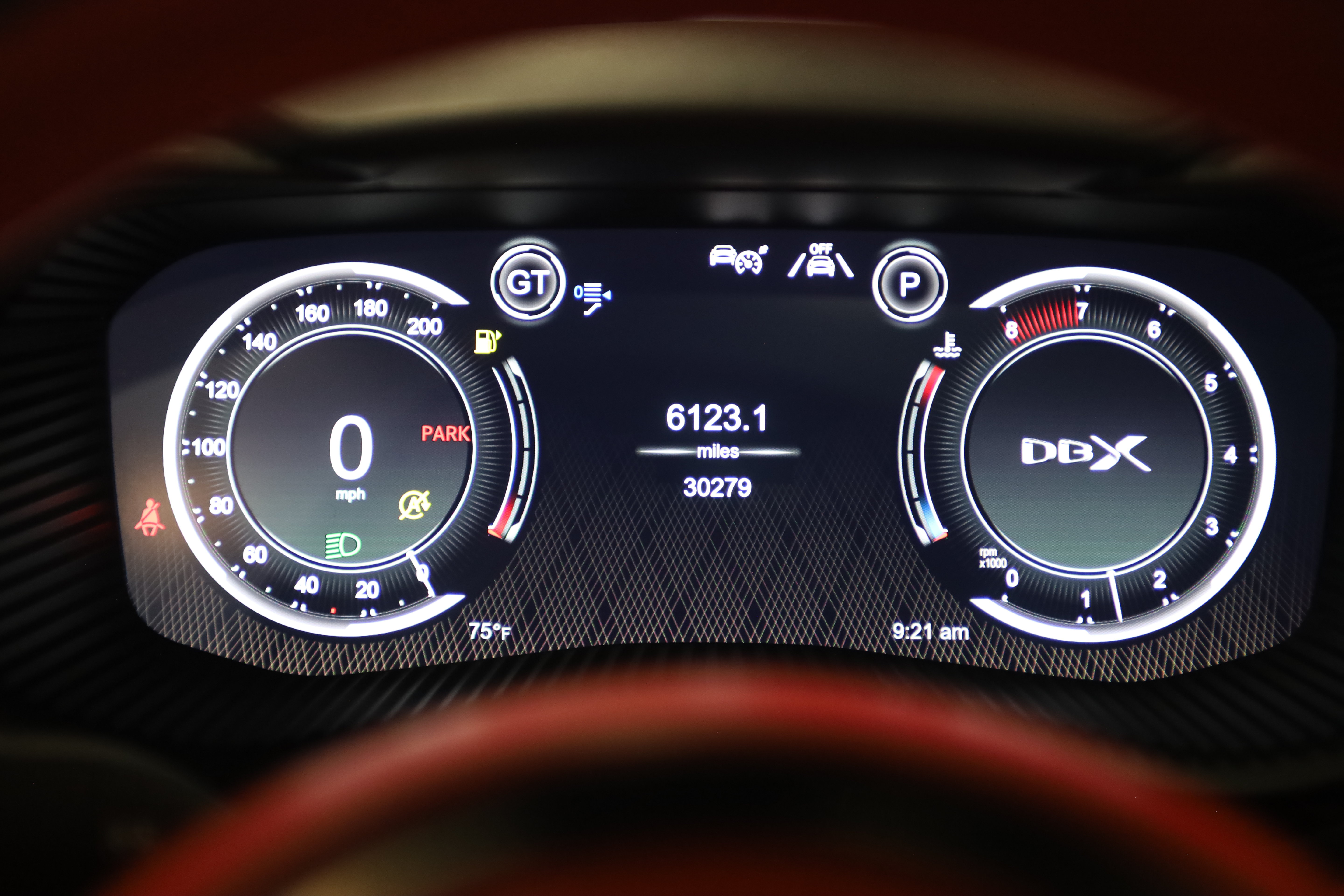 Used 2022 Aston Martin DBX AWD/4WD image 20