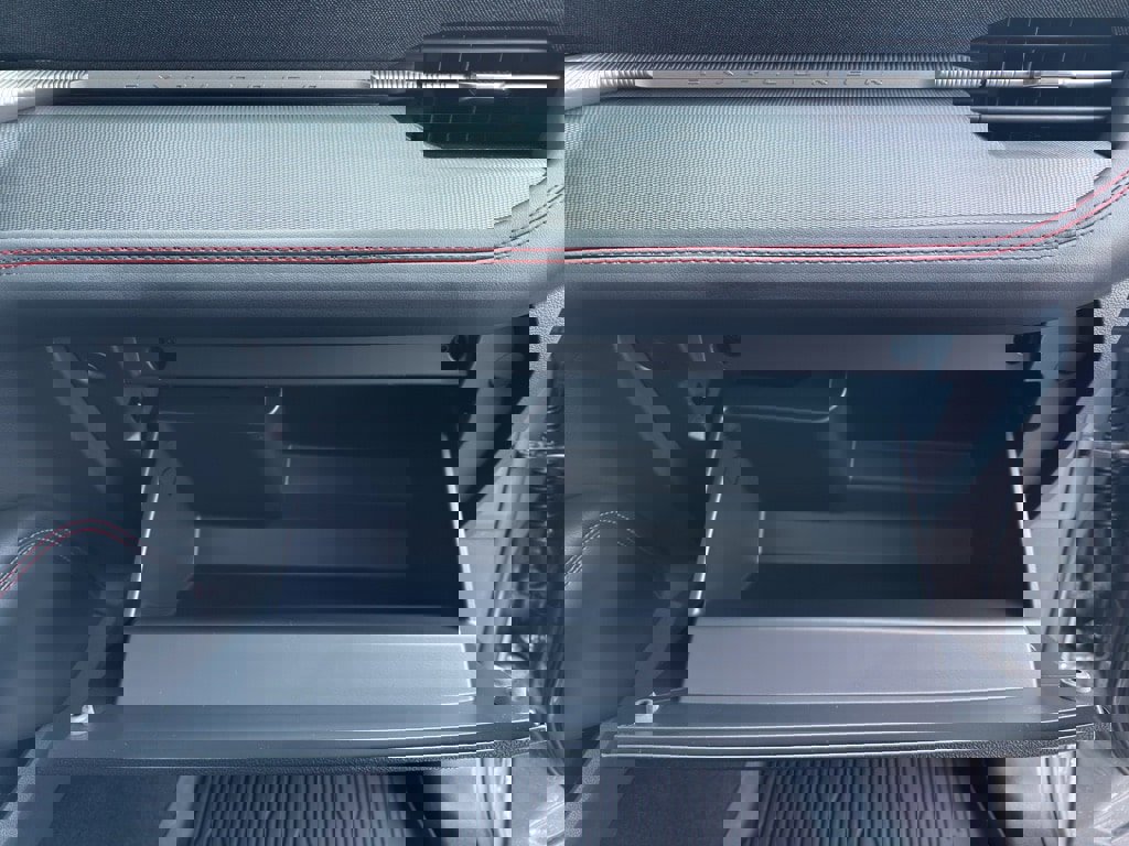 New 2026 Ford Explorer ST-Line w/ ST-Line Street Pack image 38