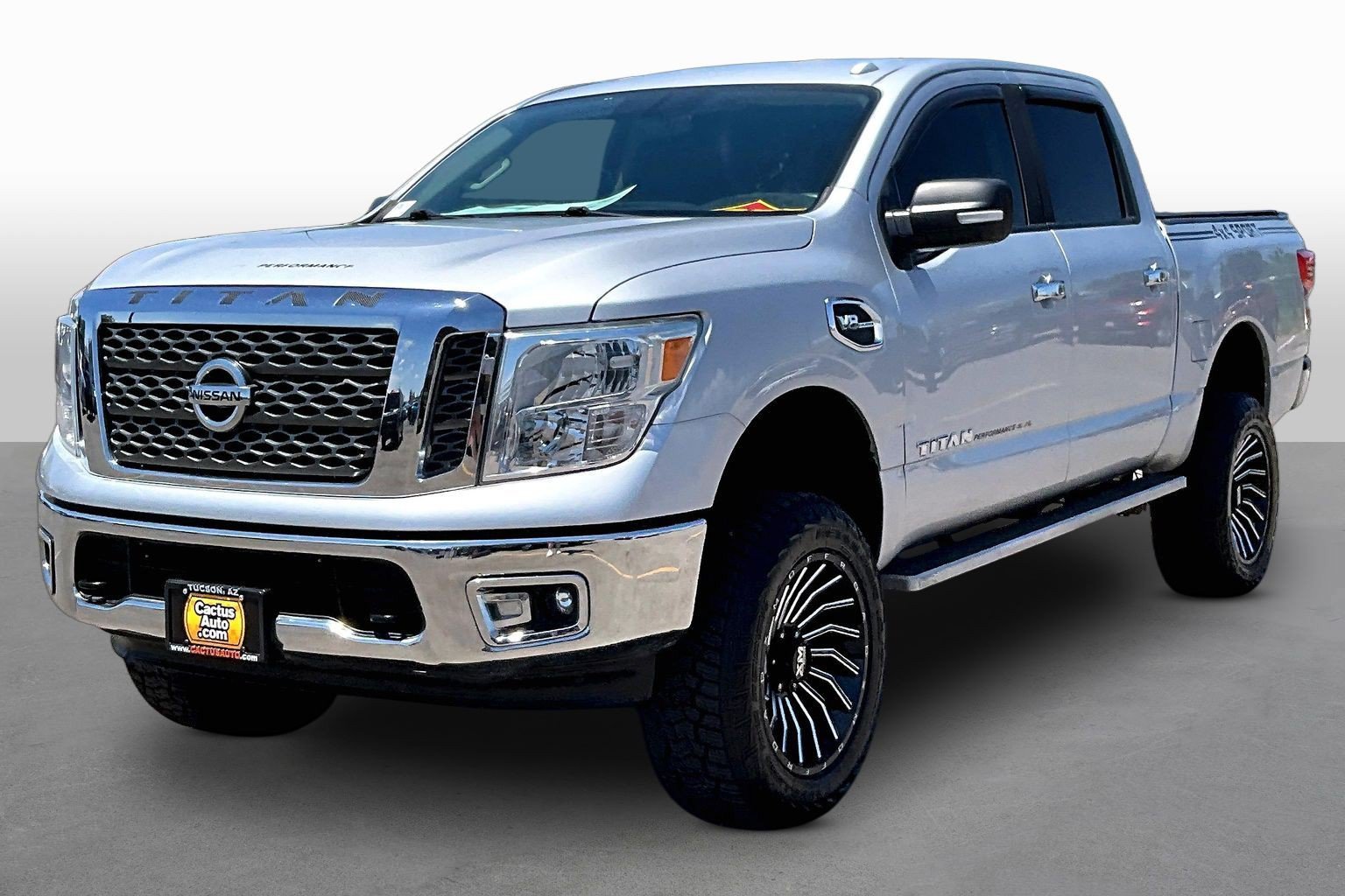 Used 2017 Nissan Titan SV AWD/4WD image 1
