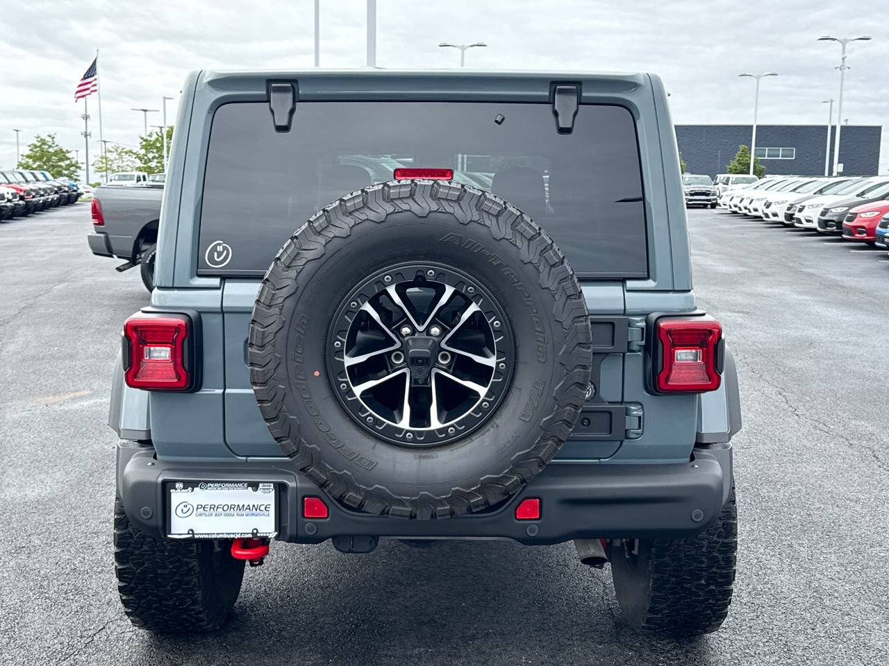 Used 2025 Jeep Wrangler Unlimited Rubicon AWD/4WD image 4