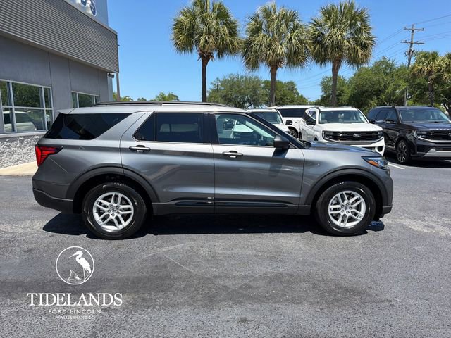 New 2026 Ford Explorer Active RWD image 8