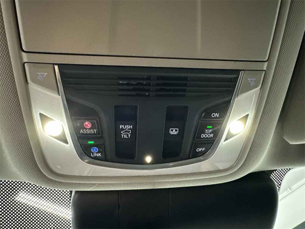 Used 2021 Acura RDX AWD image 34