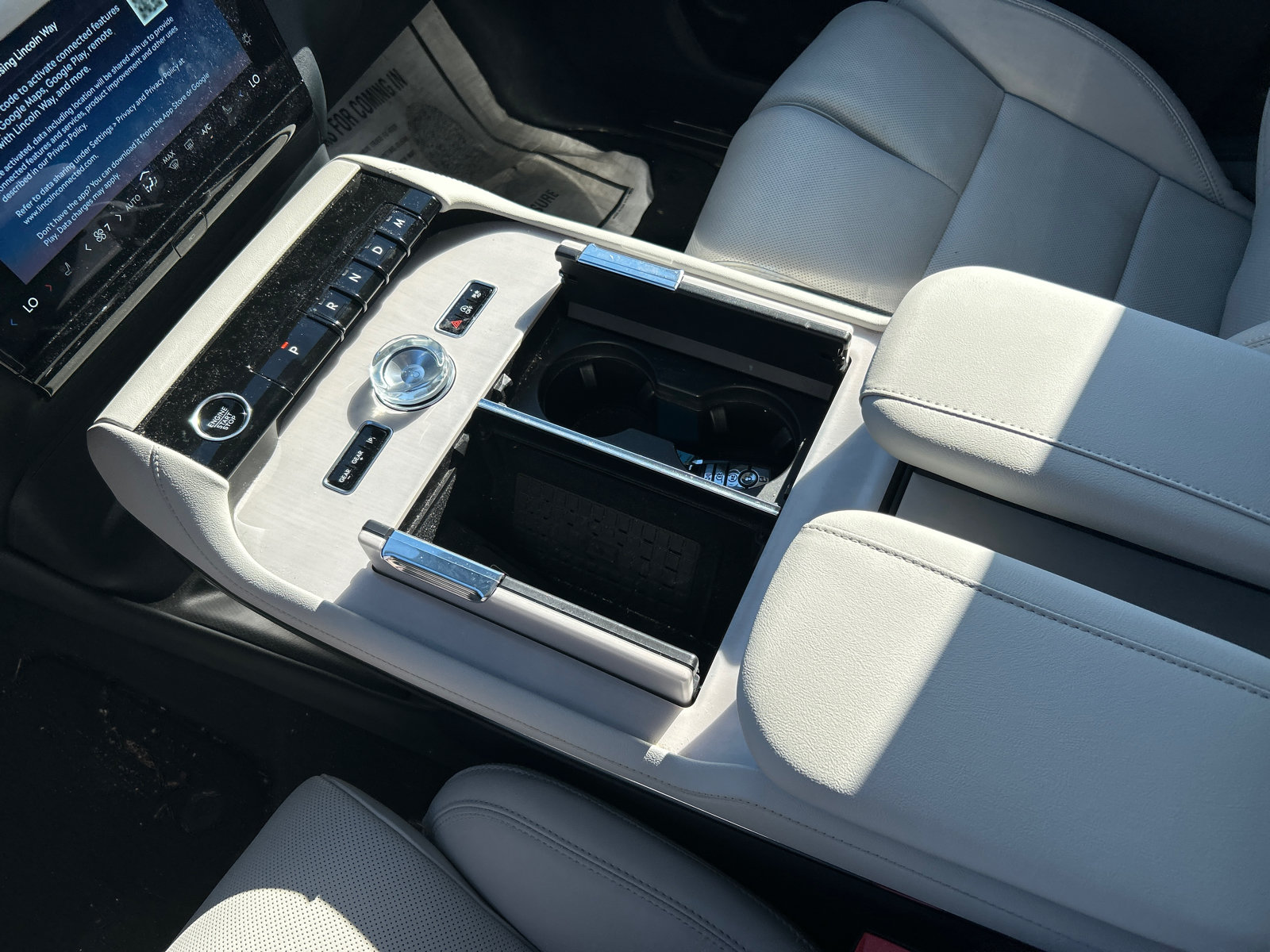 New 2026 Lincoln Navigator L Reserve AWD/4WD image 26
