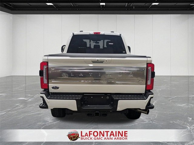 Used 2023 Ford F250 Platinum w/ FX4 Off-Road Package image 4