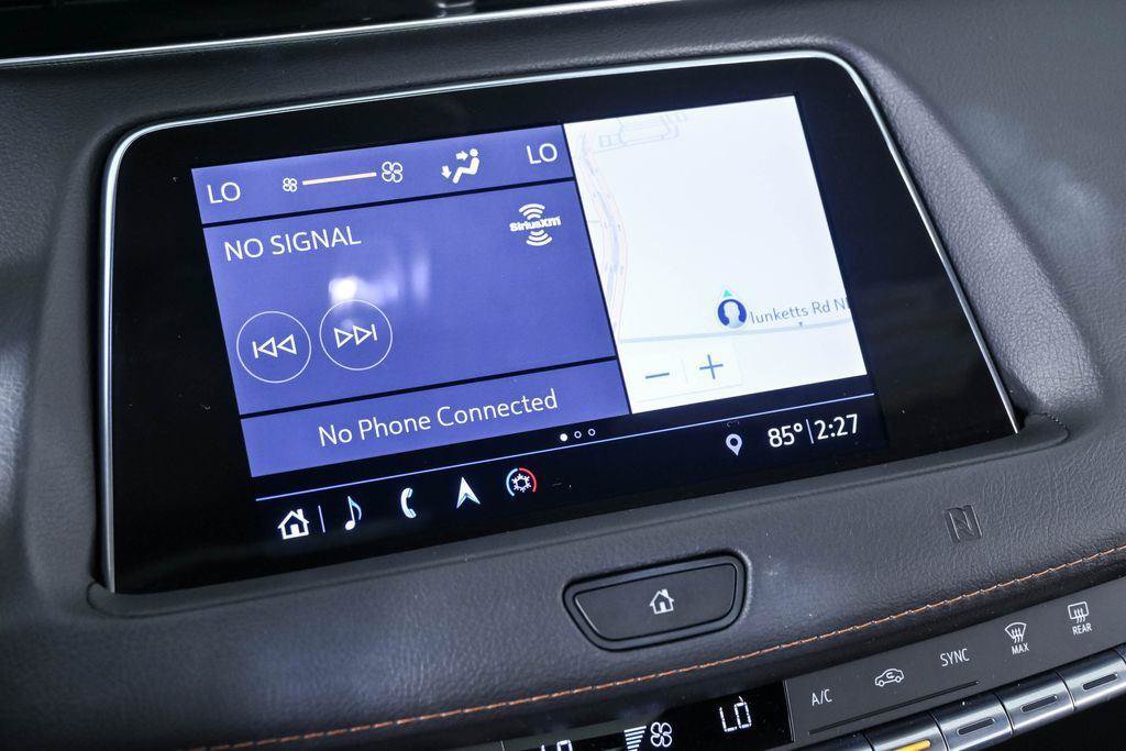 Used 2019 Cadillac XT4 Sport w/ Cold Weather Package FWD image 15
