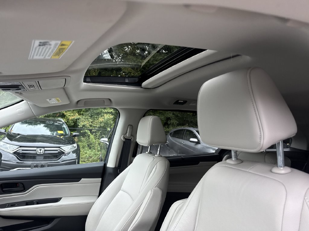 Used 2025 Honda Odyssey EX-L image 16