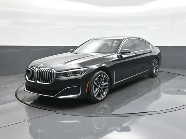 Used 2022 BMW 750i xDrive w/ Luxury Rear Seating Package AWD/4WD image 3