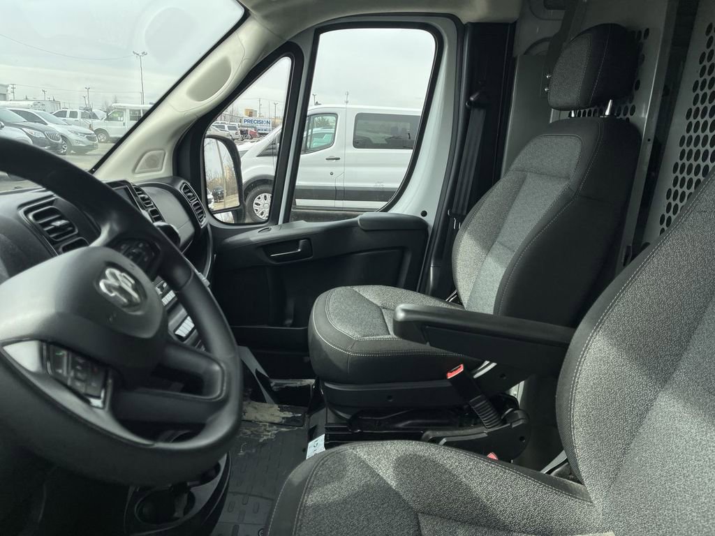 Used 2023 RAM ProMaster 2500 w/ Driver Convenience Group image 9