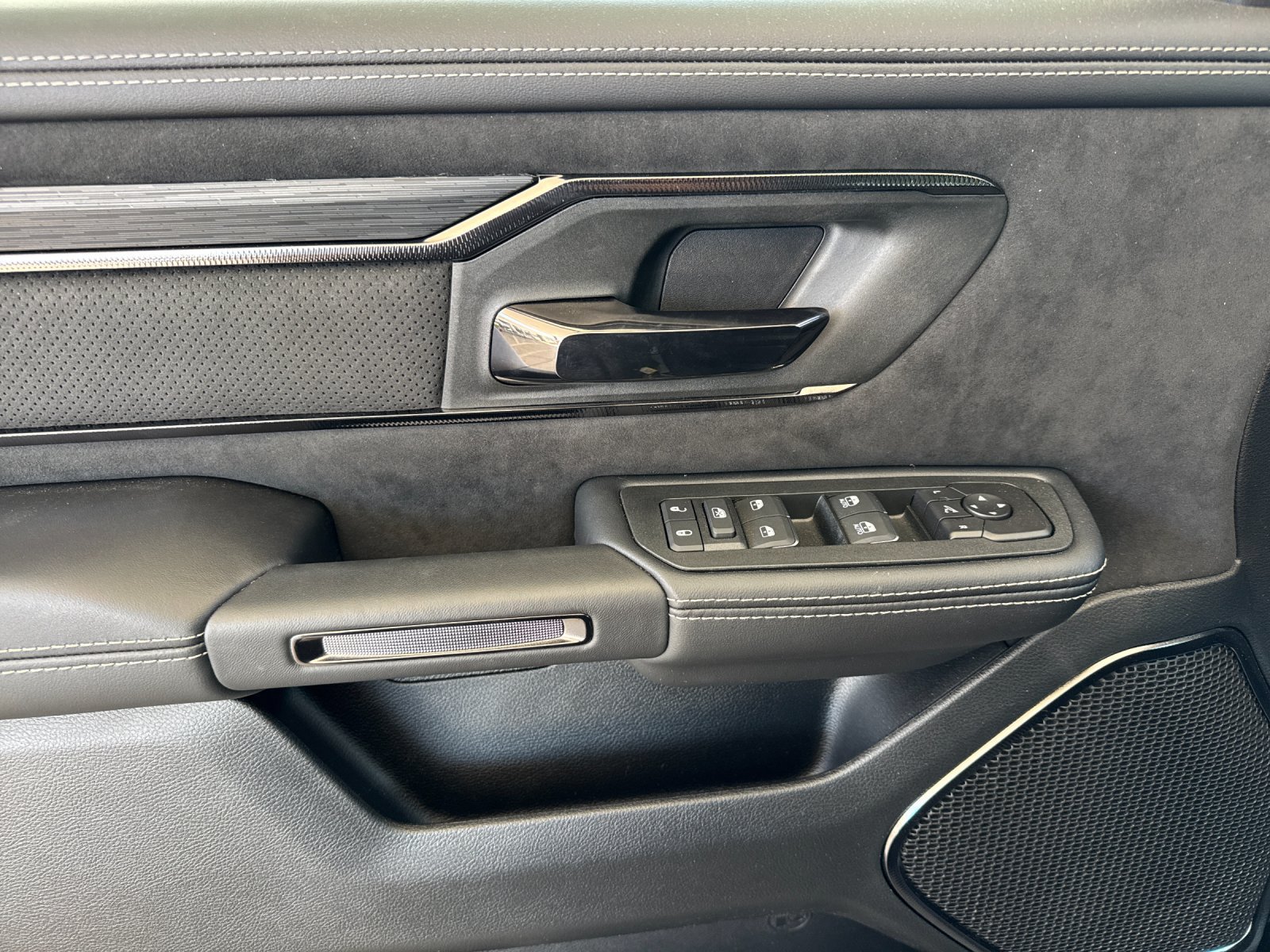 New 2026 RAM 1500 RHO AWD/4WD image 11