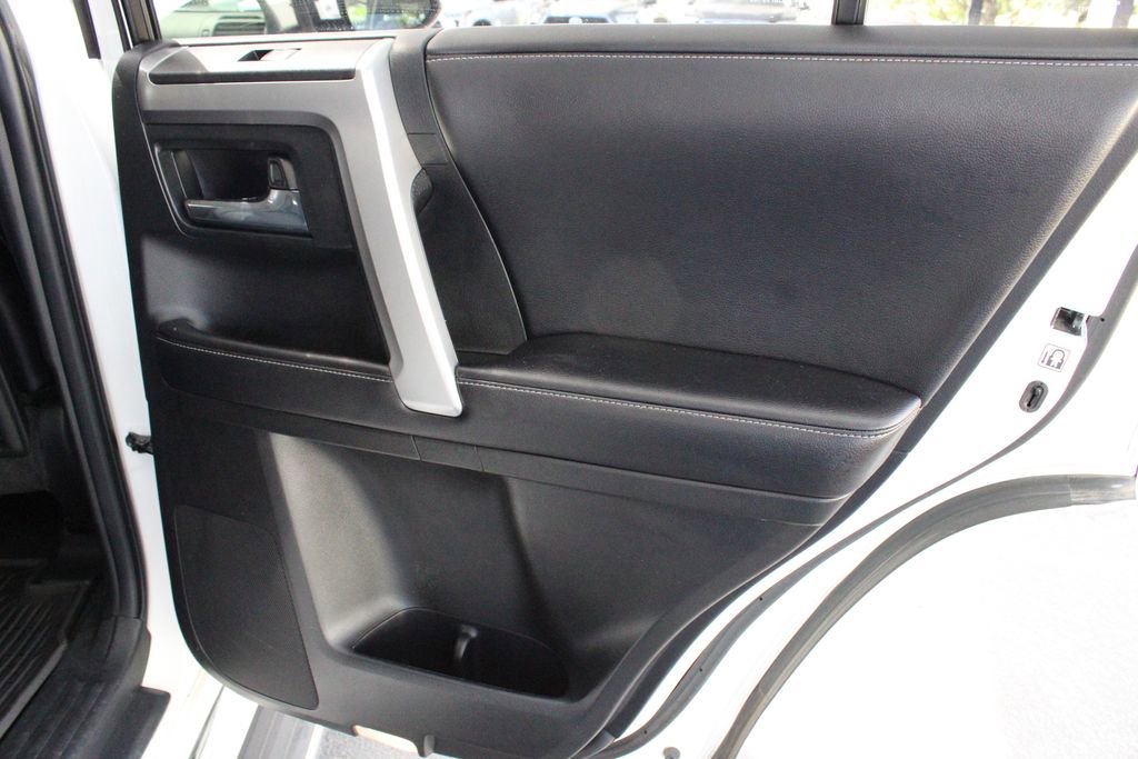 Used 2017 Toyota 4Runner Limited AWD/4WD image 59