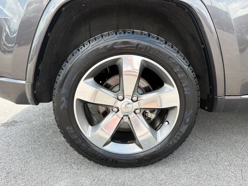 Used 2014 Jeep Grand Cherokee Overland AWD/4WD image 13