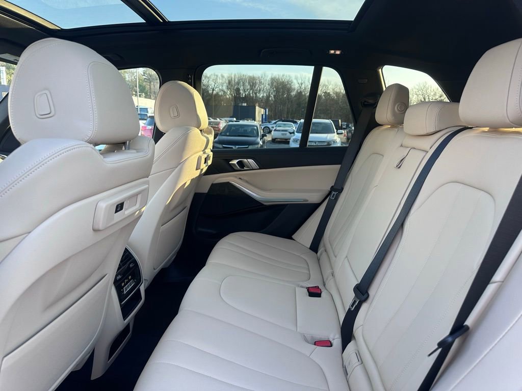 Used 2022 BMW X5 xDrive40i w/ Premium Package image 21