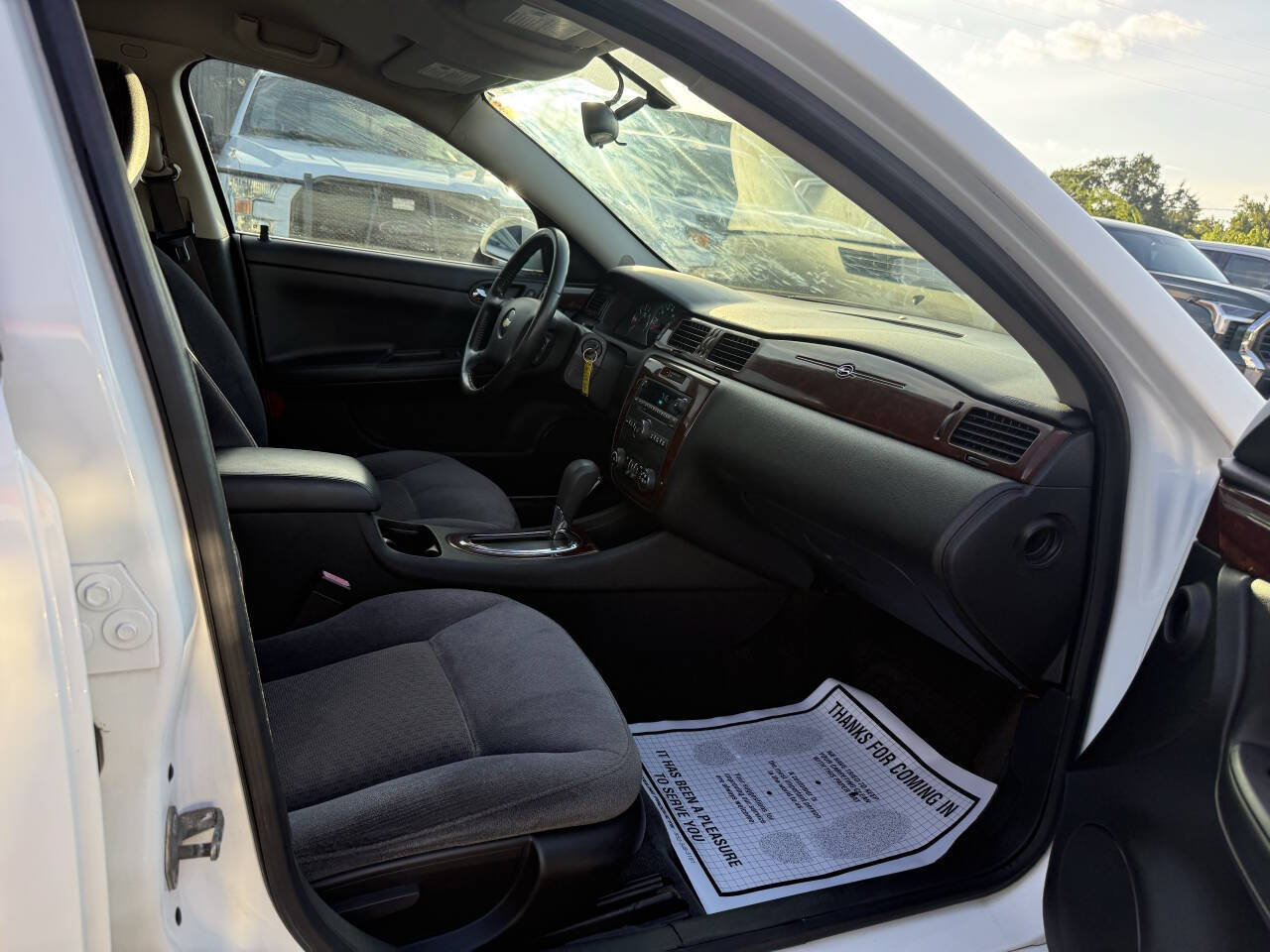 Used 2010 Chevrolet Impala LT FWD image 10