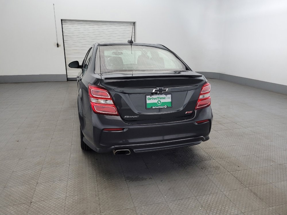 Used 2020 Chevrolet Sonic LT w/ Convenience Package image 5