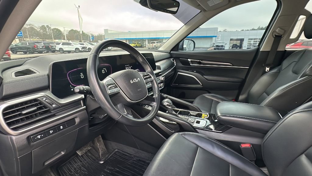 Used 2024 Kia Telluride S w/ S Sunroof Package image 11