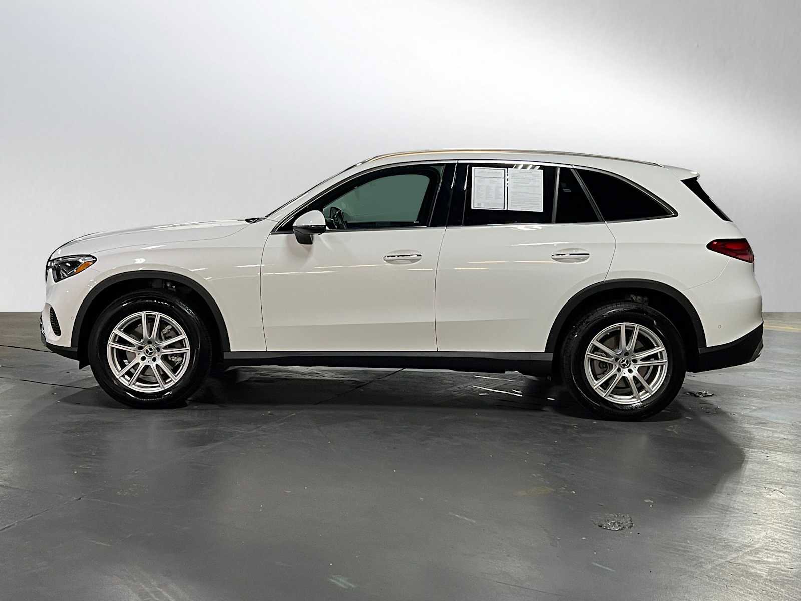 Certified 2025 Mercedes-Benz GLC 300 GLC 300 image 6
