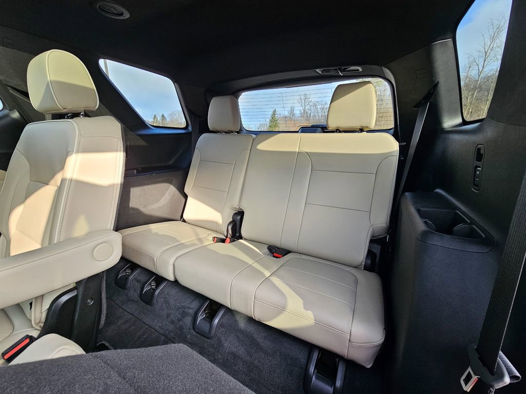 Certified 2023 Chevrolet Traverse Premier image 38