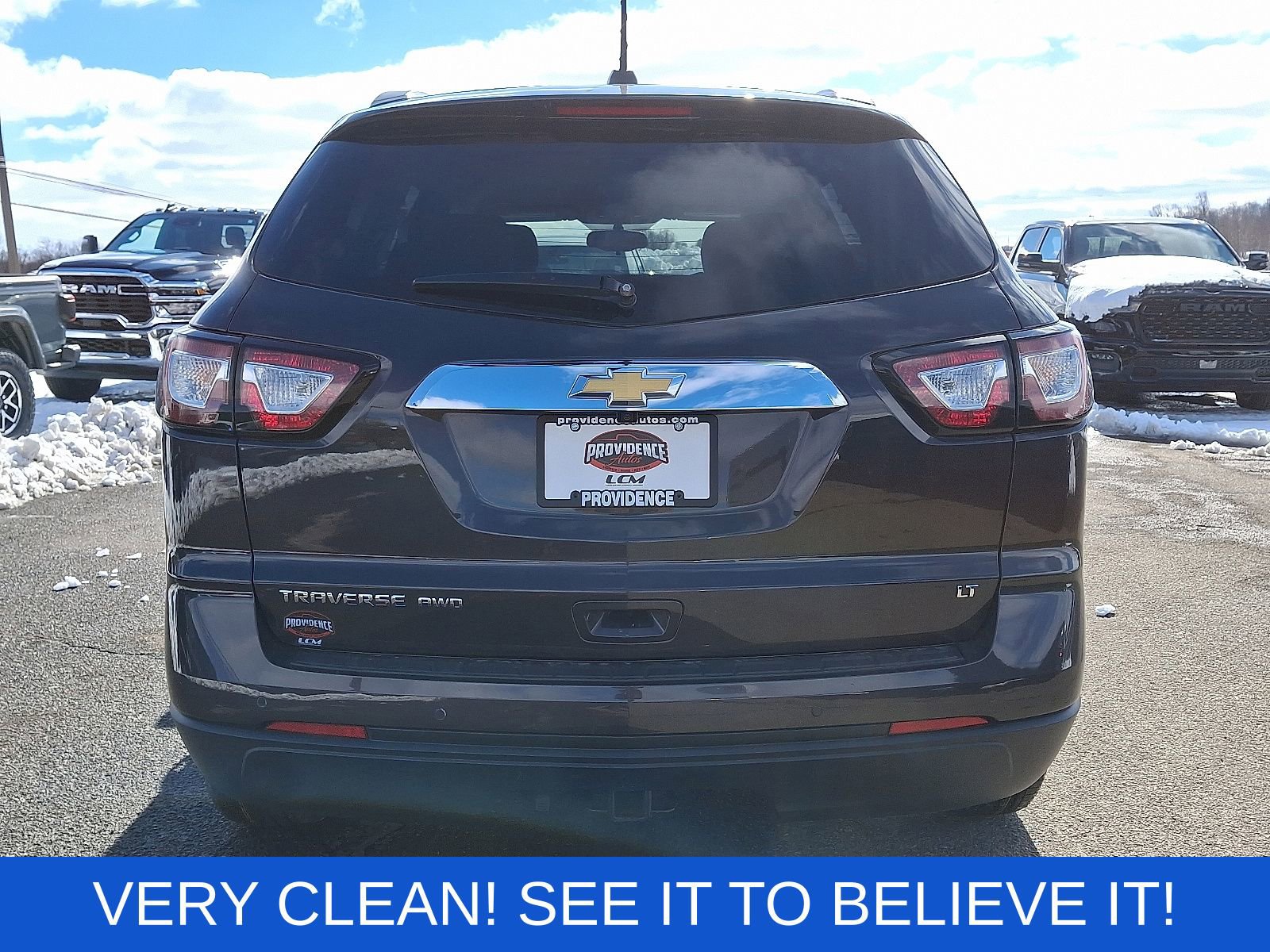 Used 2017 Chevrolet Traverse LT w/ Style and Technology Package image 6