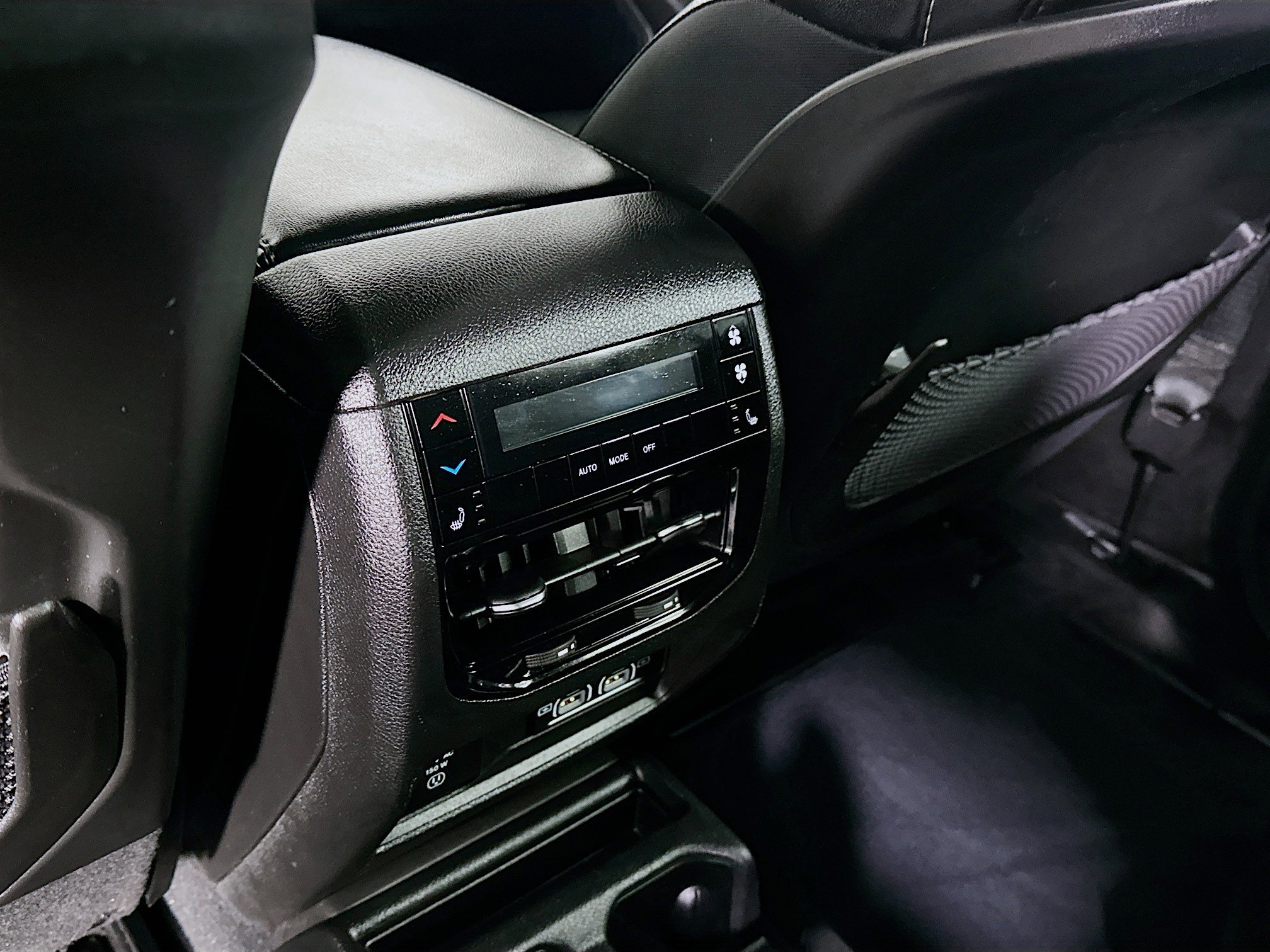 Used 2023 Jeep Grand Cherokee L Limited image 27