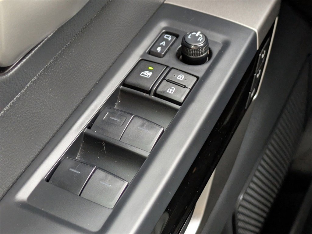 Used 2024 Toyota Tundra Limited image 24