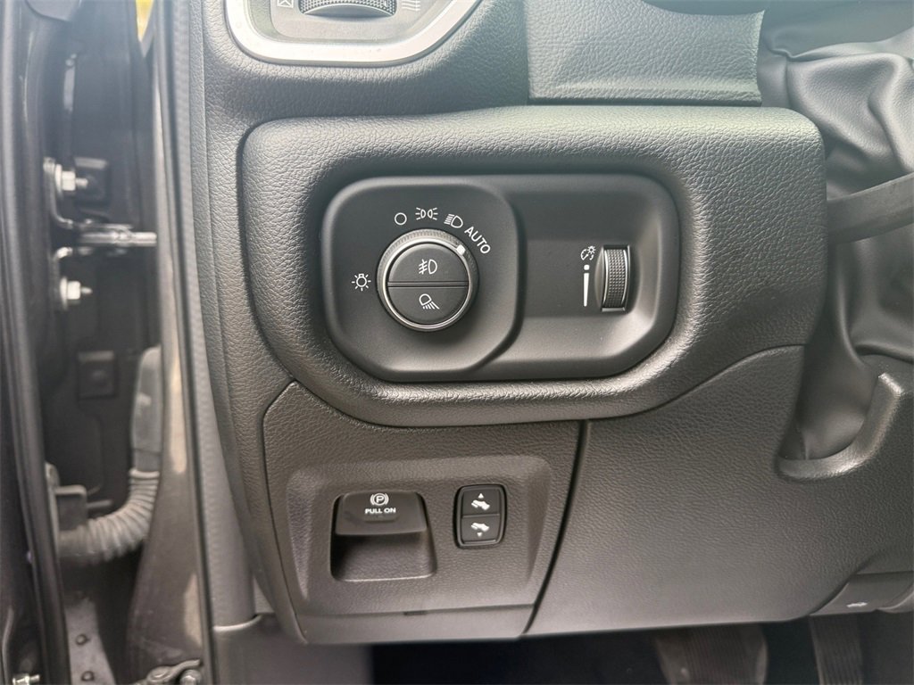 Certified 2022 RAM 1500 Big Horn image 17