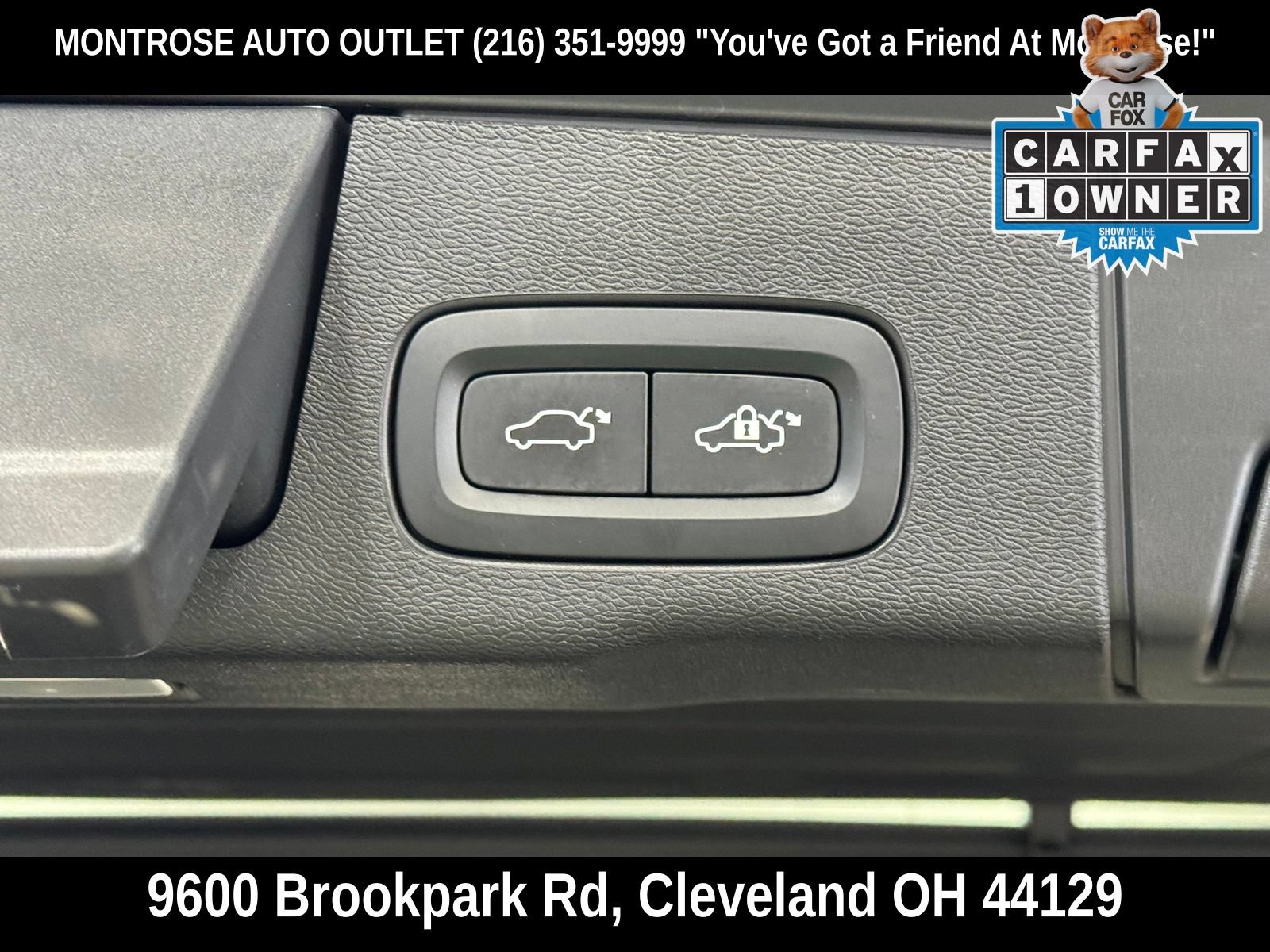 Used 2023 Volvo XC60 T8 Plus AWD/4WD image 45