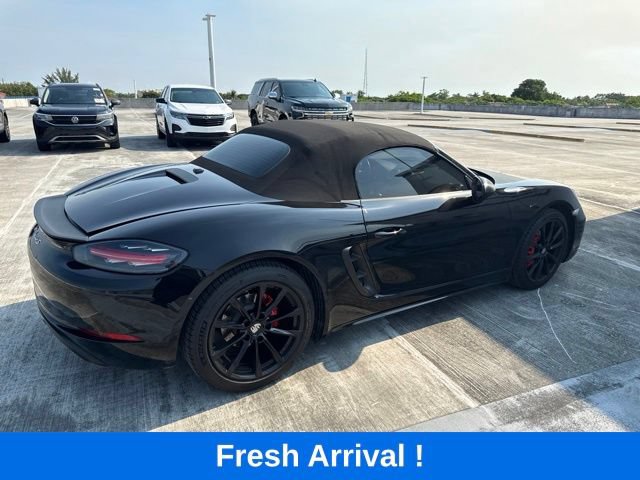 Used 2017 Porsche 718 Boxster S RWD image 12